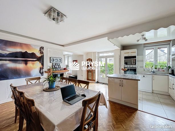 Immeuble 253 m² Fougères