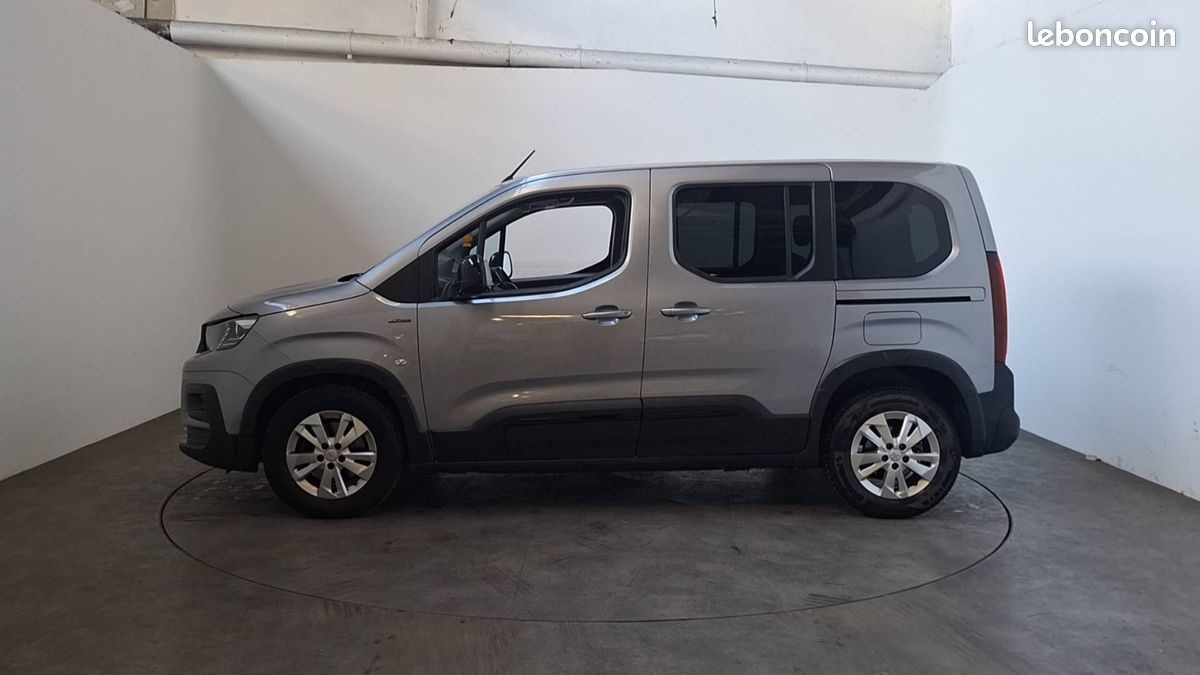 Peugeot rifter standard bluehdi 130 ss eat8 gt (image 8)