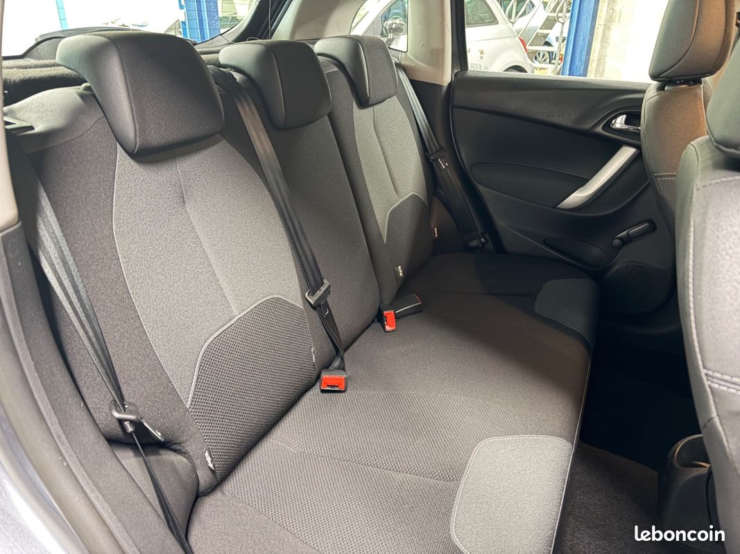 Citroën C3 1.6 HDi 92 Tendance confort (image 35)