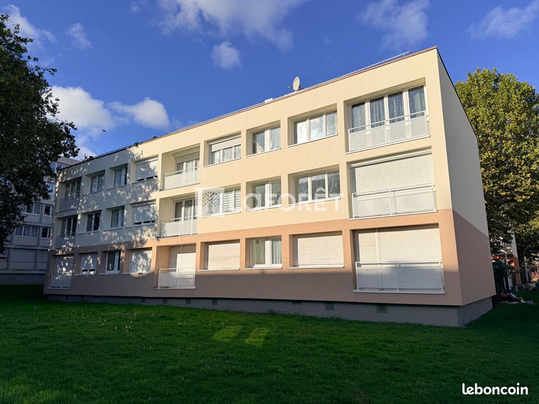 Appartement 2 pièces 45 m² · à Saint-Étienne-du-Rouvray · 45 m² · 64 500 €