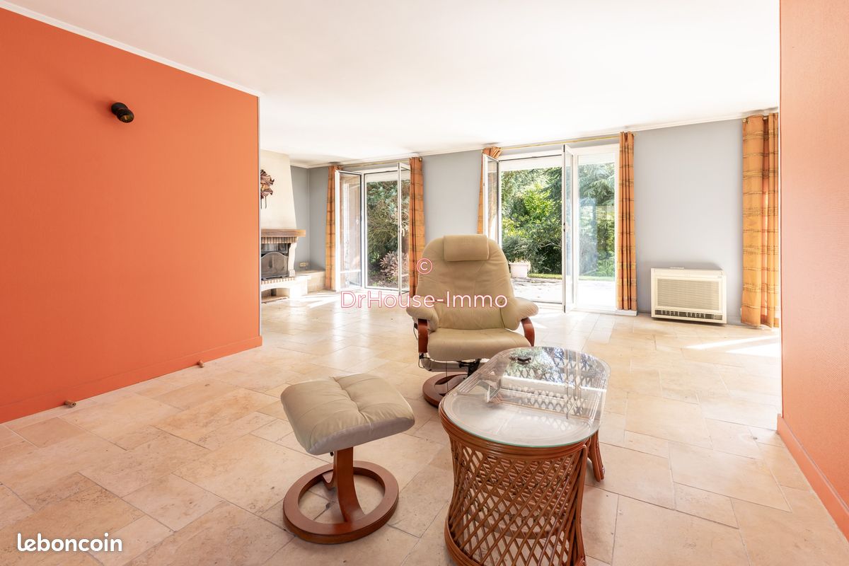Maison 8 pièces 176 m² · à Plaisir · 176 m² · 675 000 €