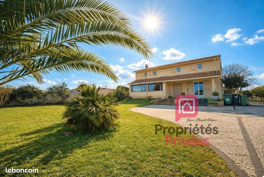 Maison 8 pièces 230 m² · à Ambarès-et-Lagrave · 230 m² · 525 000 €