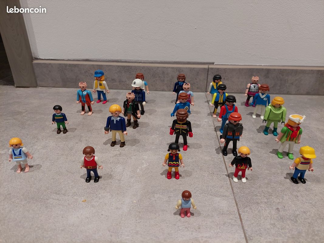 Lot de 26 figurines playmobil adultes et enfants (image 6)