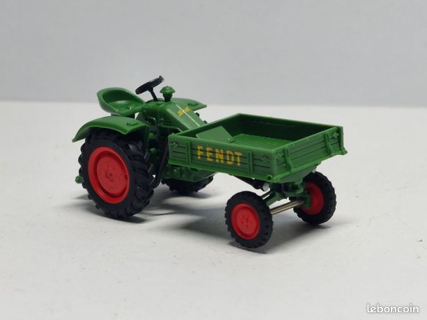 WIKING 1/87eme : ENGIN DE CHANTIER AVEC CONDUCTEUR EN BOÎTE