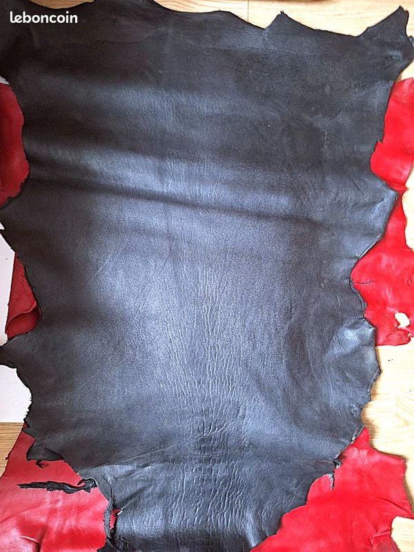 Lot de 3 peaux de cuir souple (Rouge, Camel, Noir) - Env. 80x60 cm (image 6)