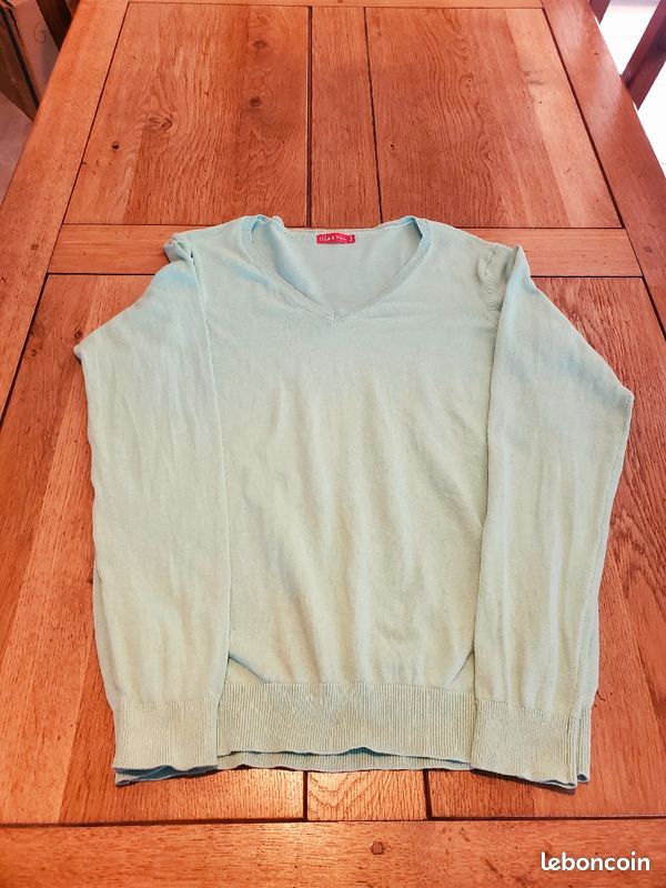 Pull léger col V vert anis 42/44 (image 1)