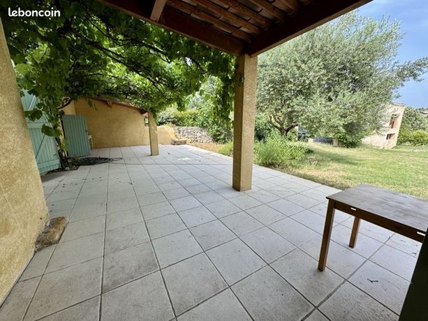 Maison 3 chambres avec jardin et piscine — 10