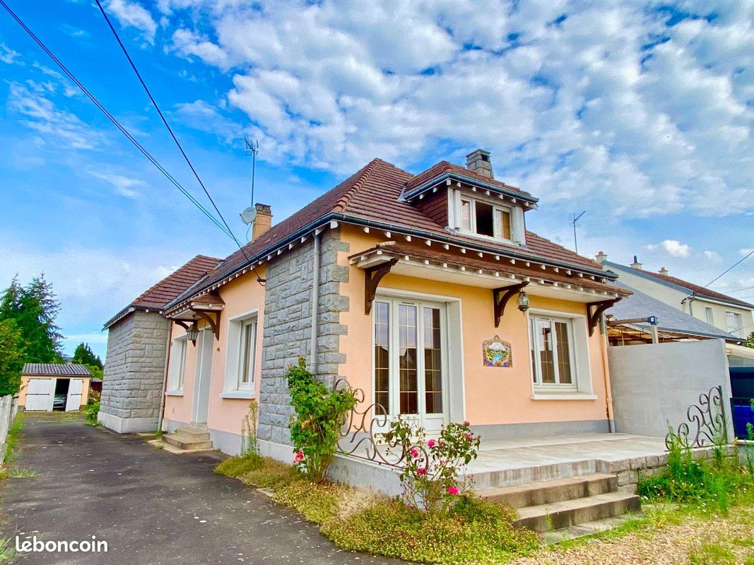 Maison 142 m² · à Arnage · 142 m² · 252 000 €