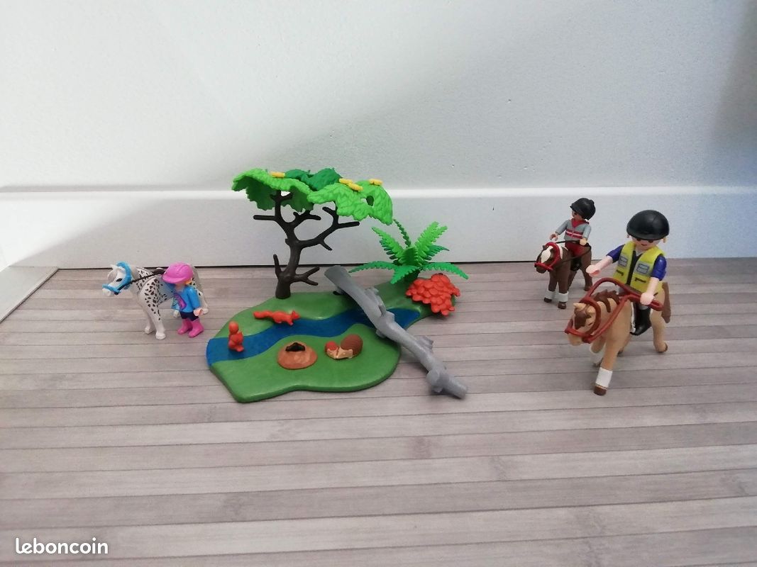 Playmobil 6947 - Cavaliers avec Poneys et Cheval (image 2)