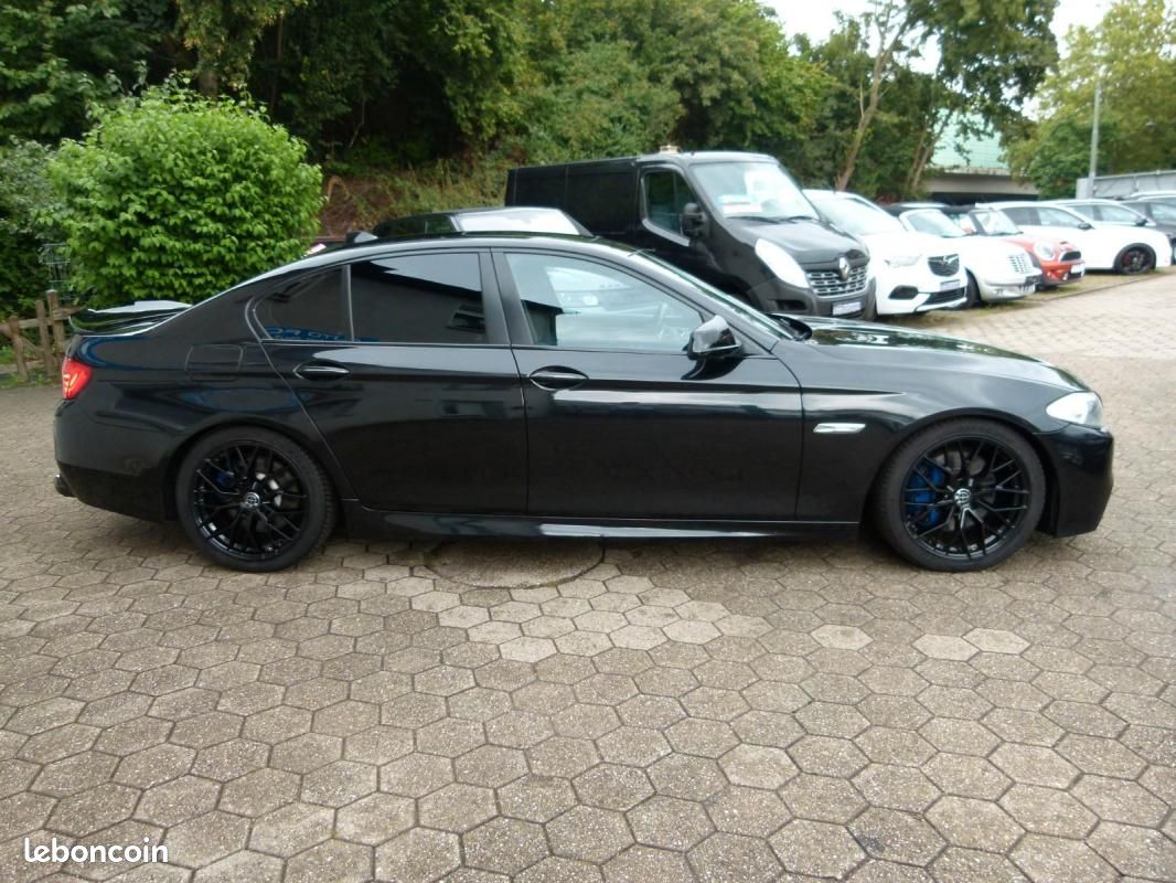 BMW 535 i 306ch - BVA TOIT OUVRANT HUD CAMÉRA DE RECUL INTERIEUR CUIR (image 4)