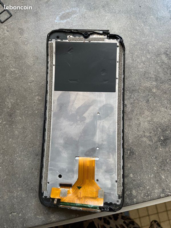 Vends téléphone pour pièces (image 3)