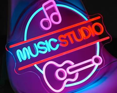 Panneau néon personnalisé pour studio d'enregistrement