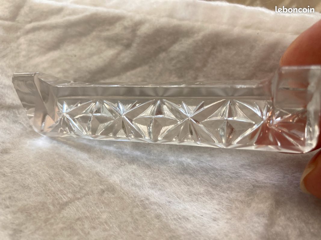 Coffret de 12 porte-couteaux en cristal ciselés (image 8)