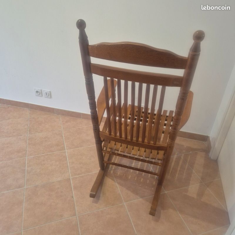 Rocking chair (image 3)