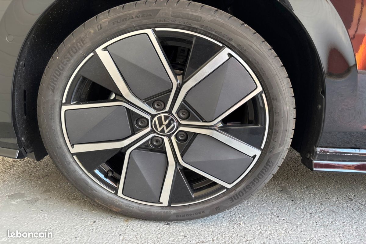 Volkswagen Golf E-TSI 150 DSG R-LINE T.O 360 -28% (image 17)