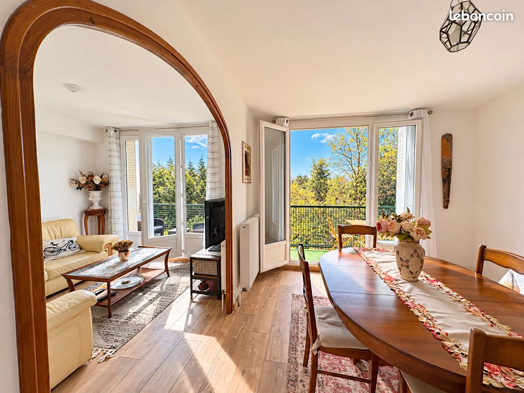 Appartement 3 pièces 65 m² · à Le Coteau · 65 m² · 100 000 €