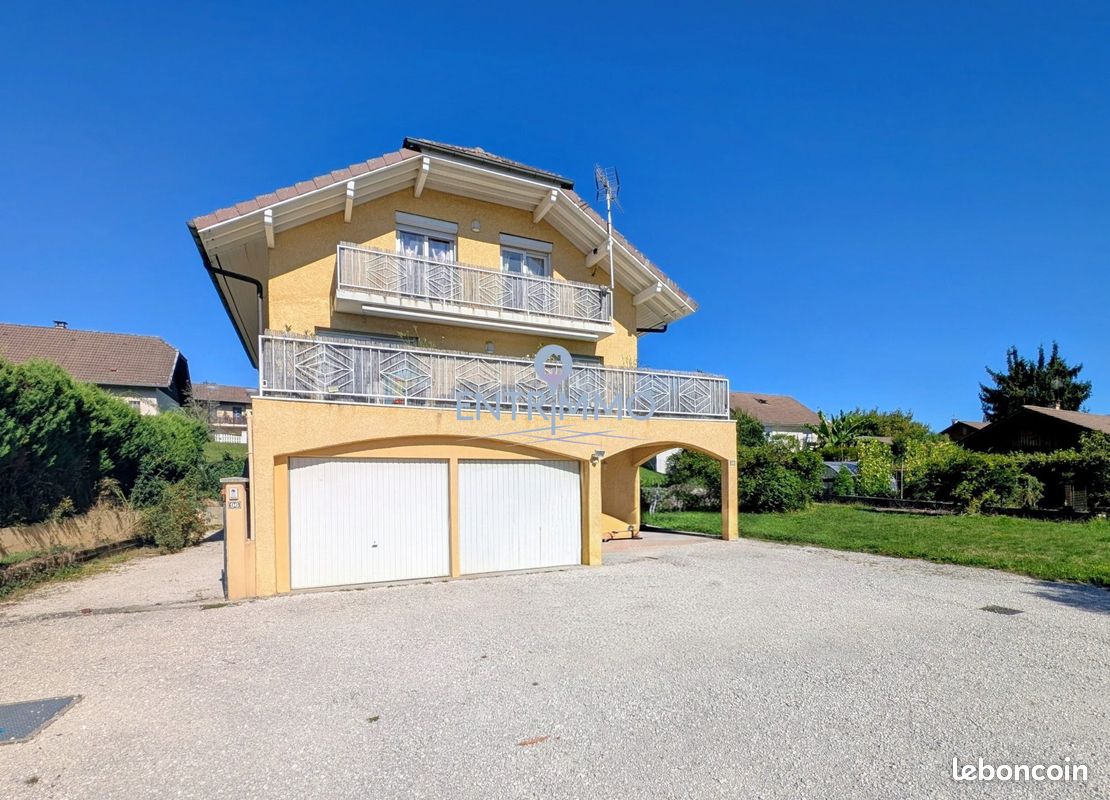 Maison 7 pièces 209 m² · à Entrelacs · 209 m² · 570 000 €