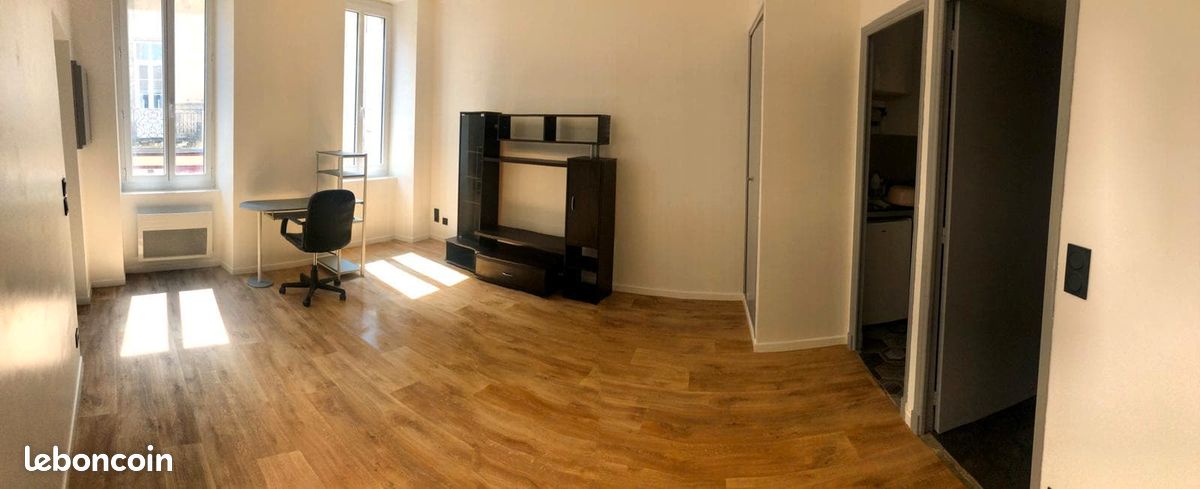 Appartement 1 pièce 25 m² · à Castres · 25 m² · 400 €