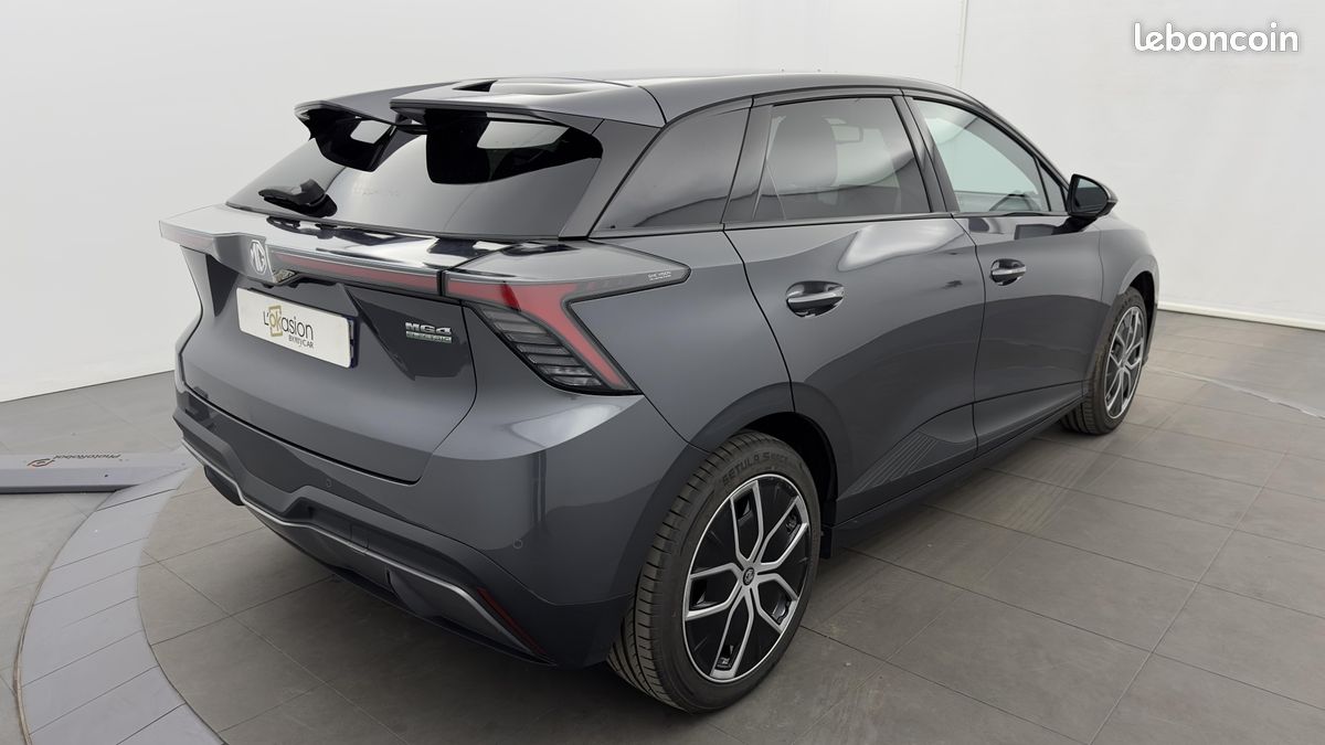MG MG4 Electric 51kWh - 150 kW 2WD LUXURY (image 5)