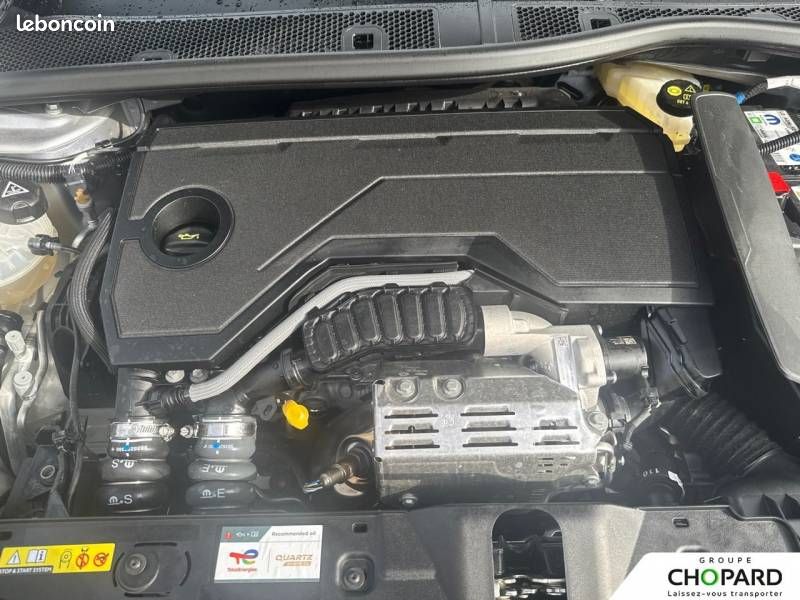 Peugeot 2008 Hybrid 145 e-DCS6 Allure (image 26)