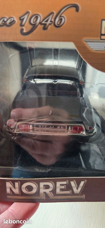 Norev Série Lecturama 1/43 – Citroën DS 23 Pallas – Bleu Nuit – 1er Montage Pays-Bas (RARE – NEUF)