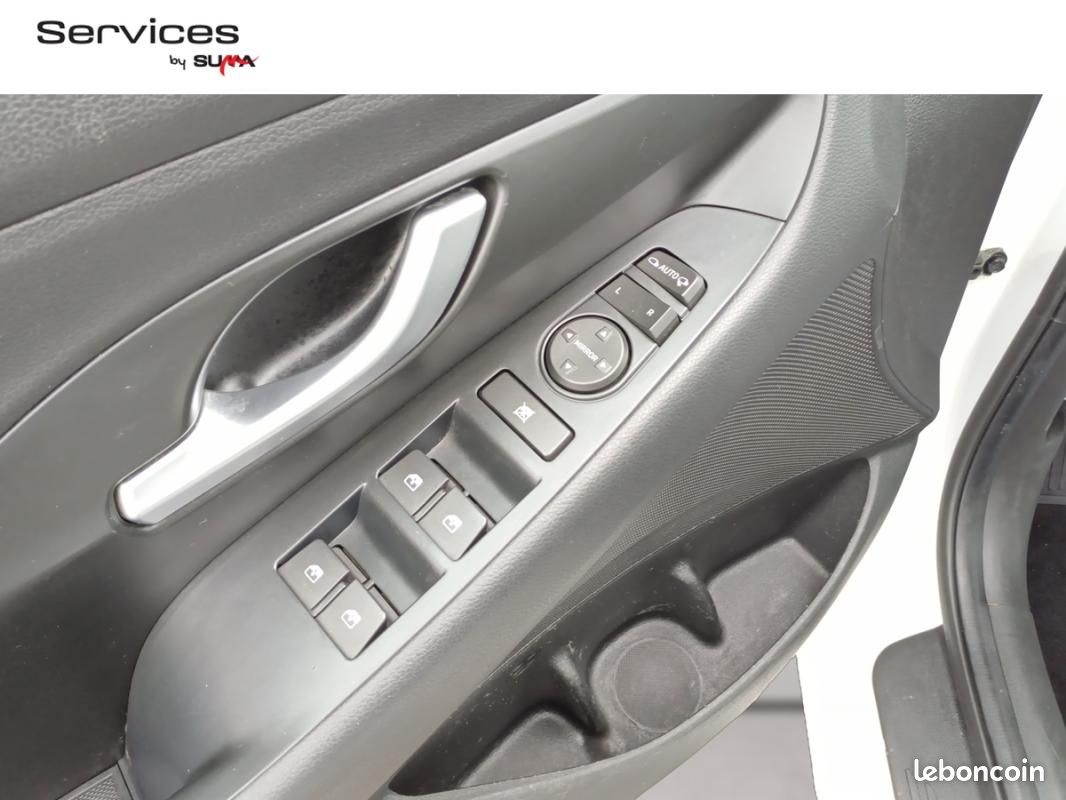 Hyundai i30 1.6 CRDi 115 BVM6 Edition #Mondial (image 18)