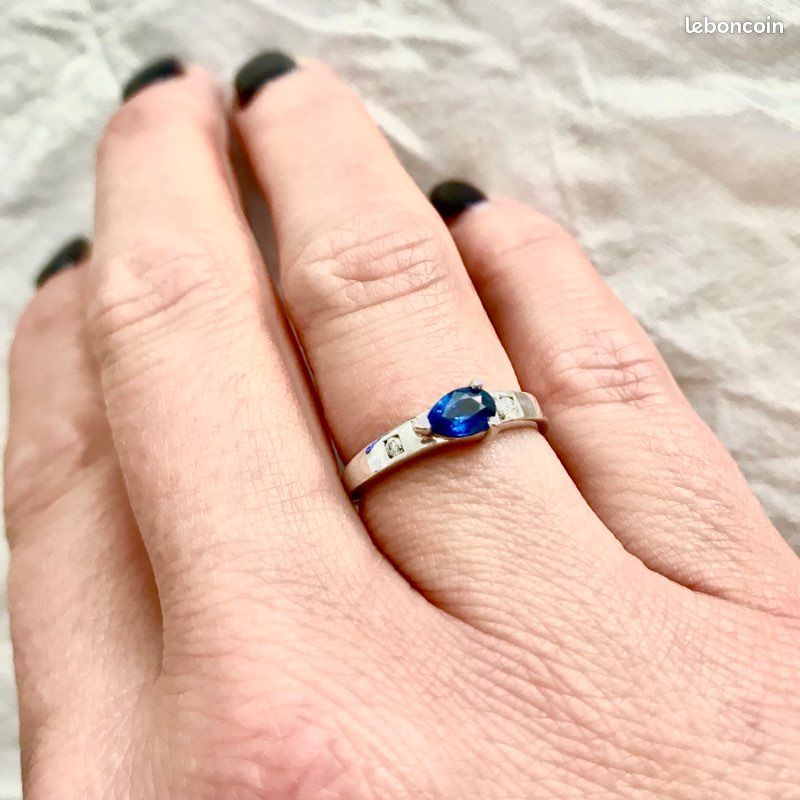 Bague or blanc saphir poire et diamants (image 1)