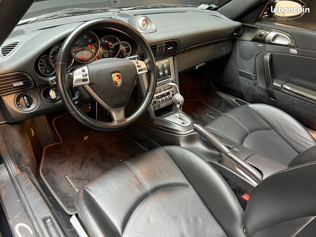 Porsche 911 coupe 997 3.6 325ch carrera 4 tiptronic-s bva/pccm+/entretien porsche/full carbone/pack sport+ (image 24)