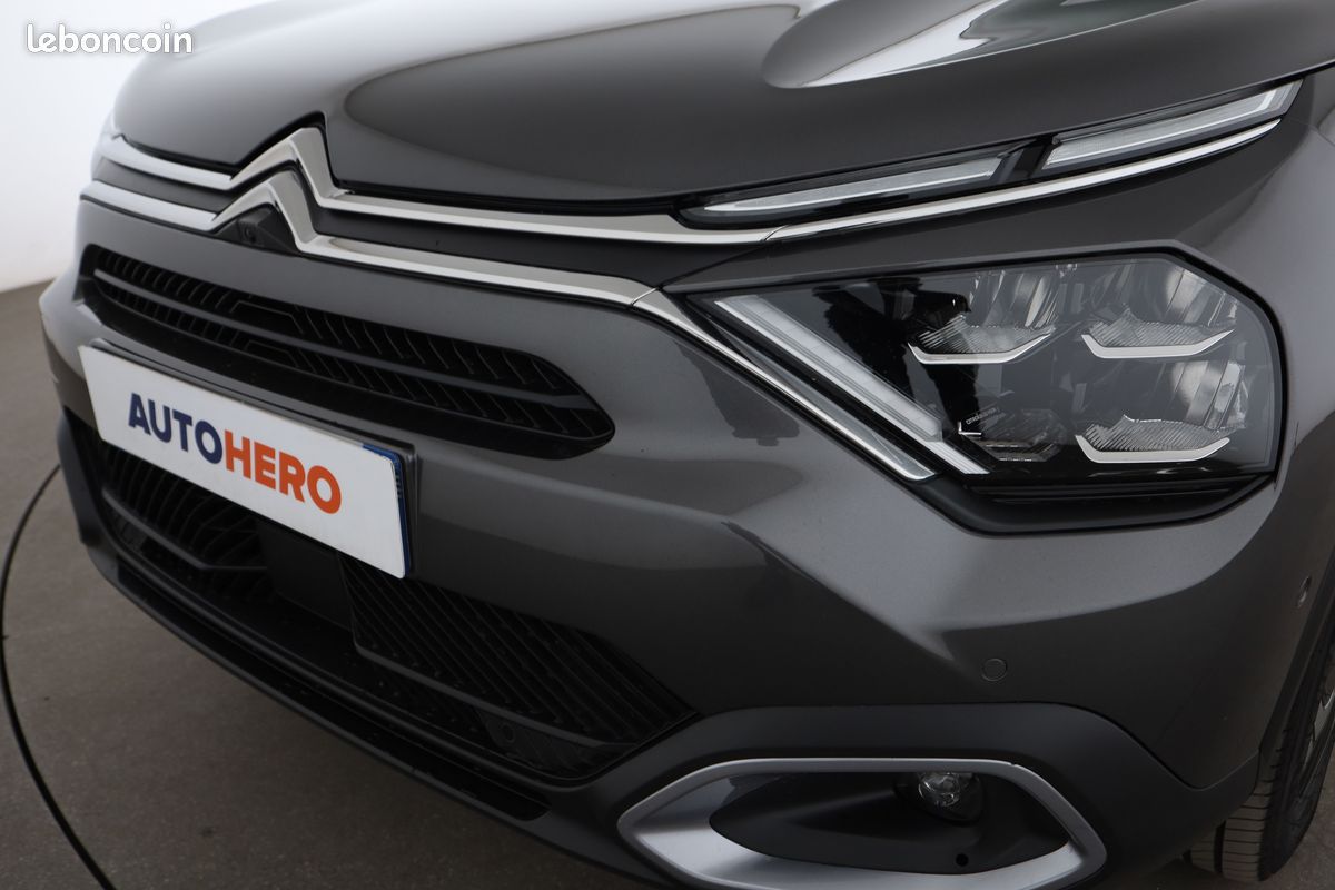 Citroen C4 1.2 PureTech Max EAT8 131 ch (image 27)