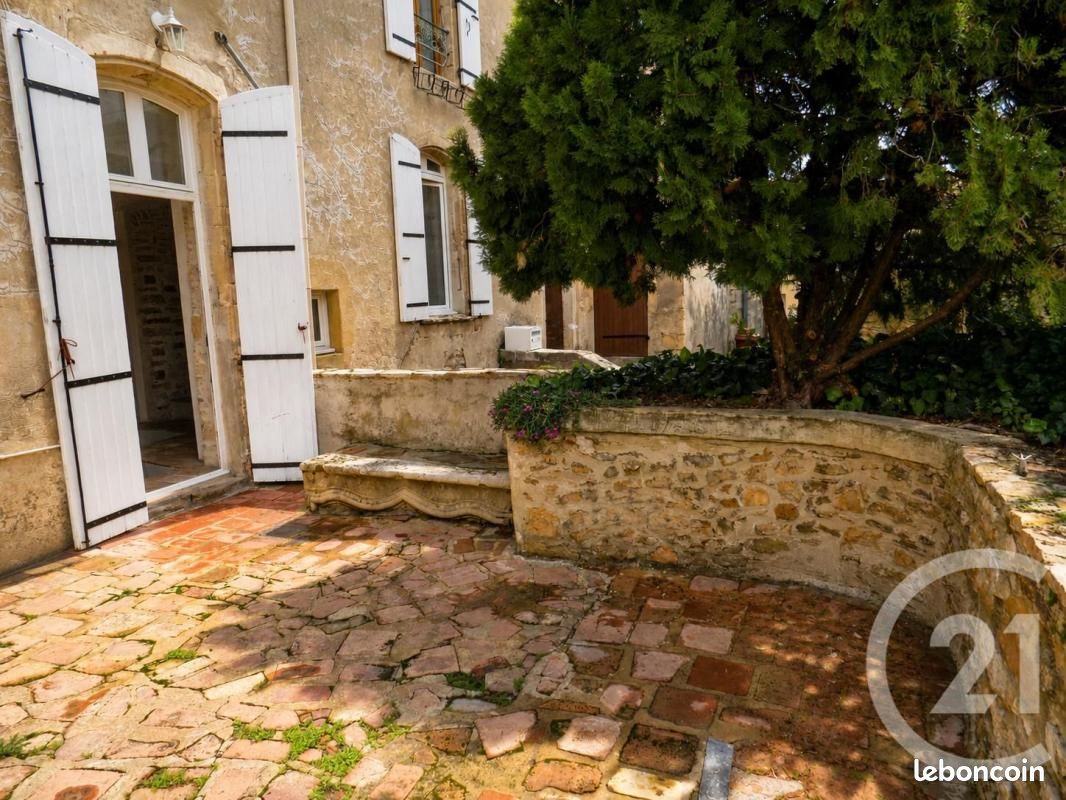 Maison 3 pièces 81 m² · à Cavillargues · 81 m² · 720 €