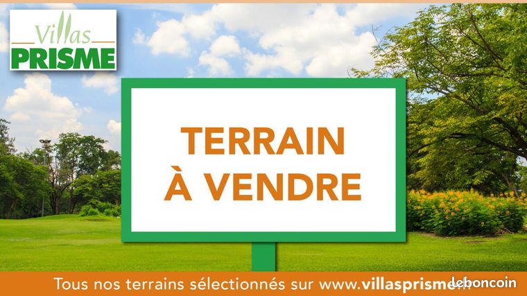 Terrain à bâtir de 700 m² à BELCODENE (13)