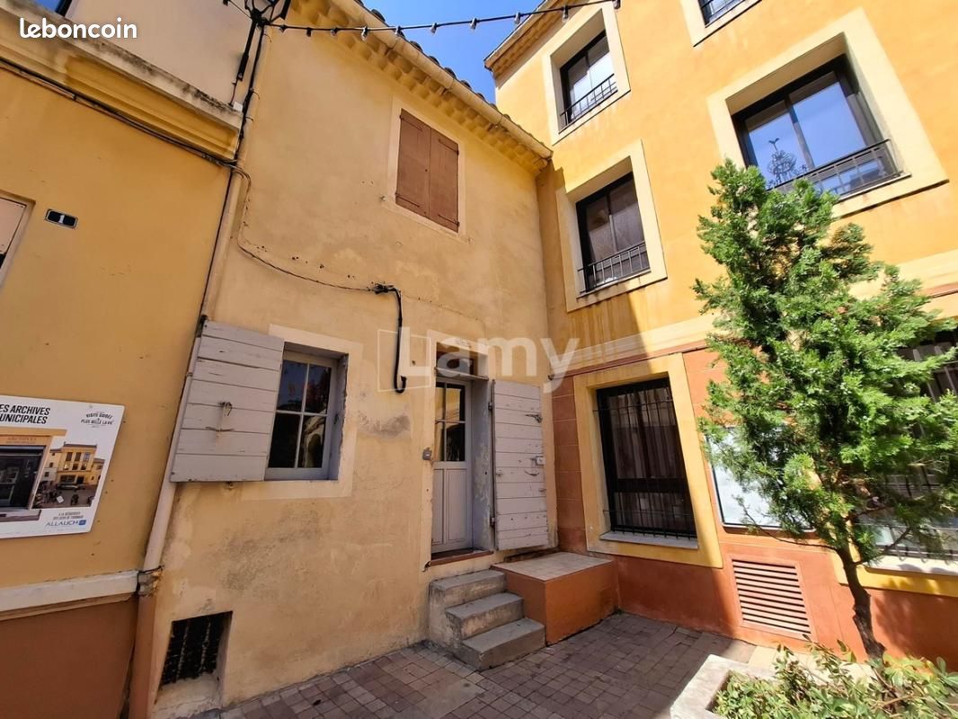 Appartement 2 pièces 31 m² · à Allauch · 31 m² · 230 €