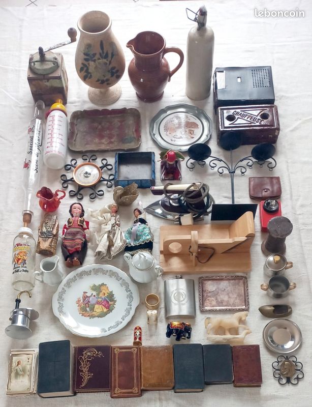 Lot Divers Articles pour Brocante, Donne Divers Cadres Neufs (image 2)