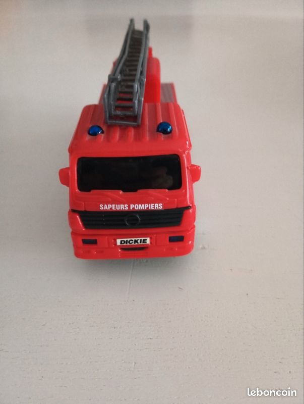 Camion de pompier (image 1)