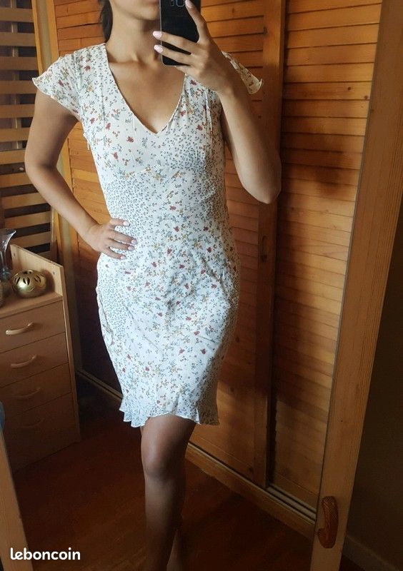 Robe a fleurs (image 1)