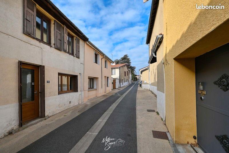 Maison 4 pièces 71 m² · à Saint-Genis-Laval · 71 m² · 195 000 €