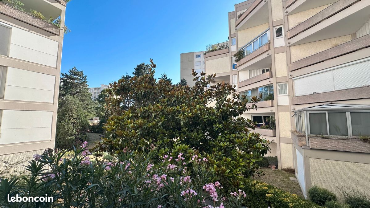 Appartement 2 pièces 61 m² · à Chatou · 61 m² · 1 210 €