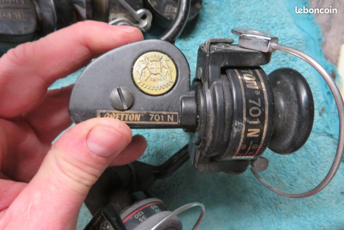 Lot De 13 Anciens Moulinets De Pêche – Divers Modèles – Collection