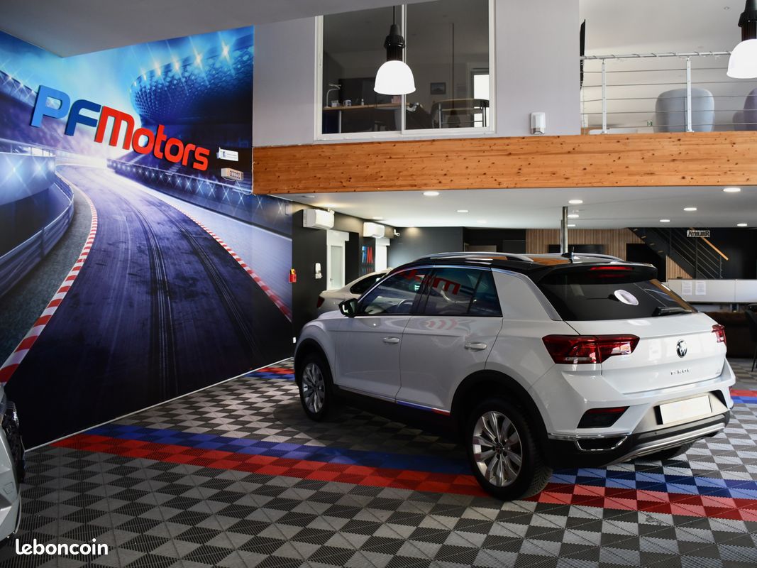 Volkswagen T-Roc Carat 1.5 TSI 150 DSG GPS Virtual ACC Caméra Mode Hayon Car Play JA 17 (image 5)