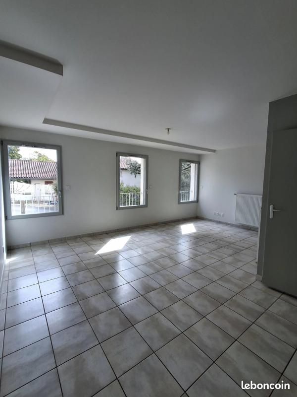 Appartement 2 pièces 51 m² · à Saint-Héand · 51 m² · 440 €/mois