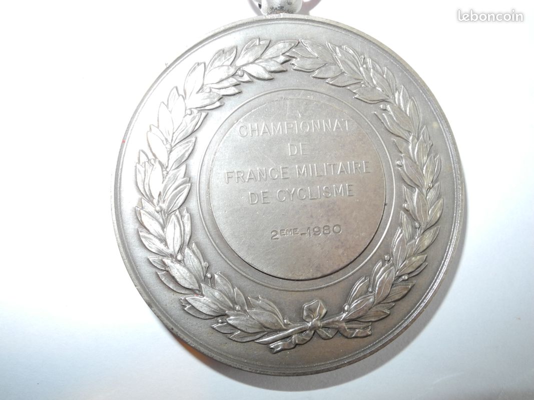 La médaille historique d'Alain Mimoun aux enchères