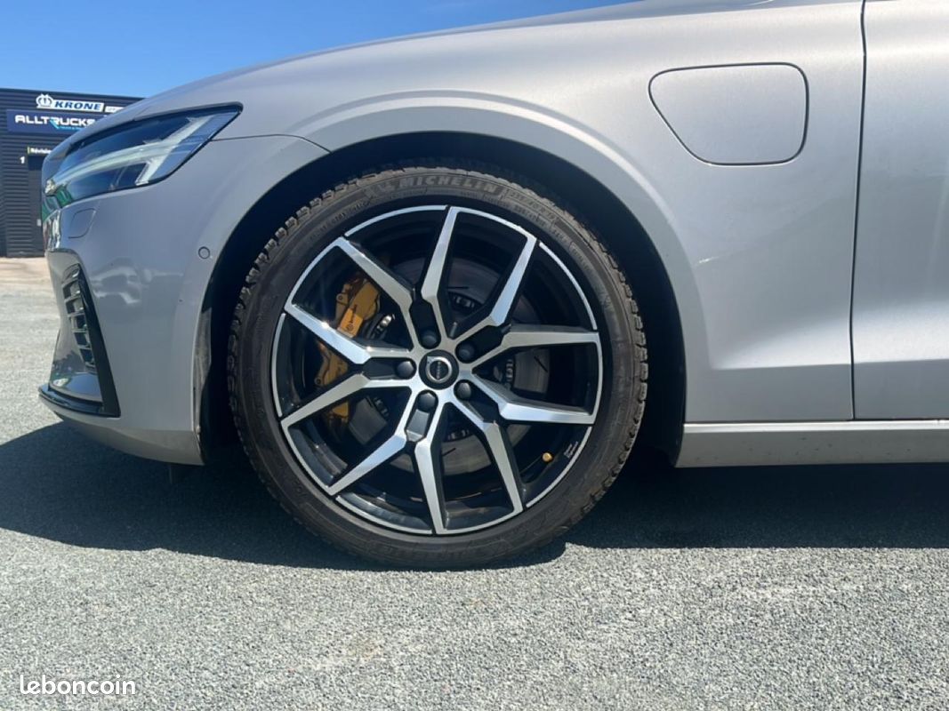 VOLVO V60 T8 awd 310+145 polestar engineered geartronic 8 (image 33)