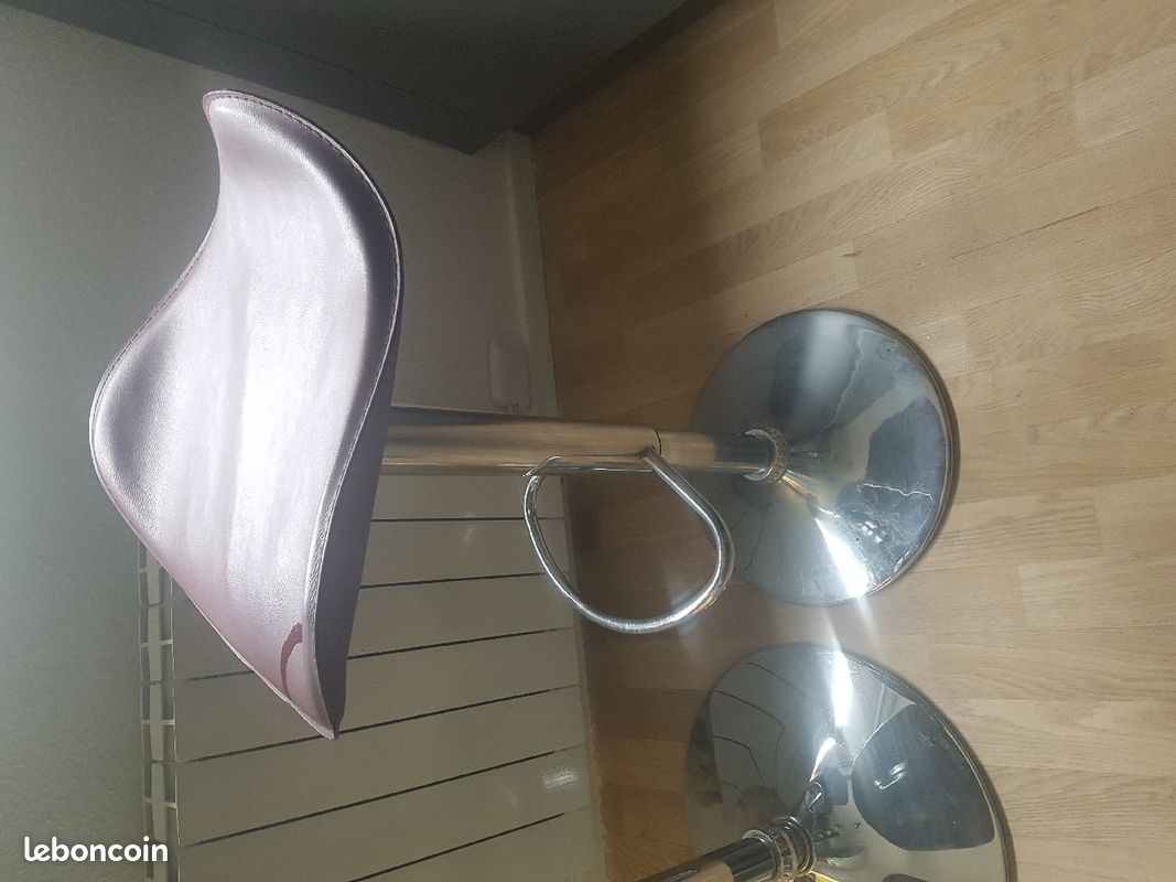 Table et tabouret (image 2)