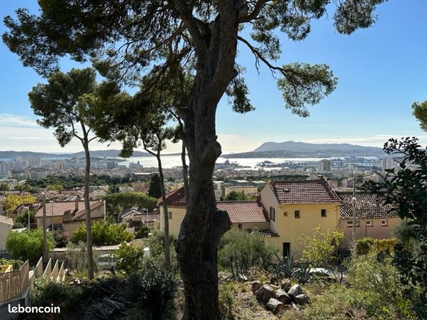Terrain 2116 m² Toulon