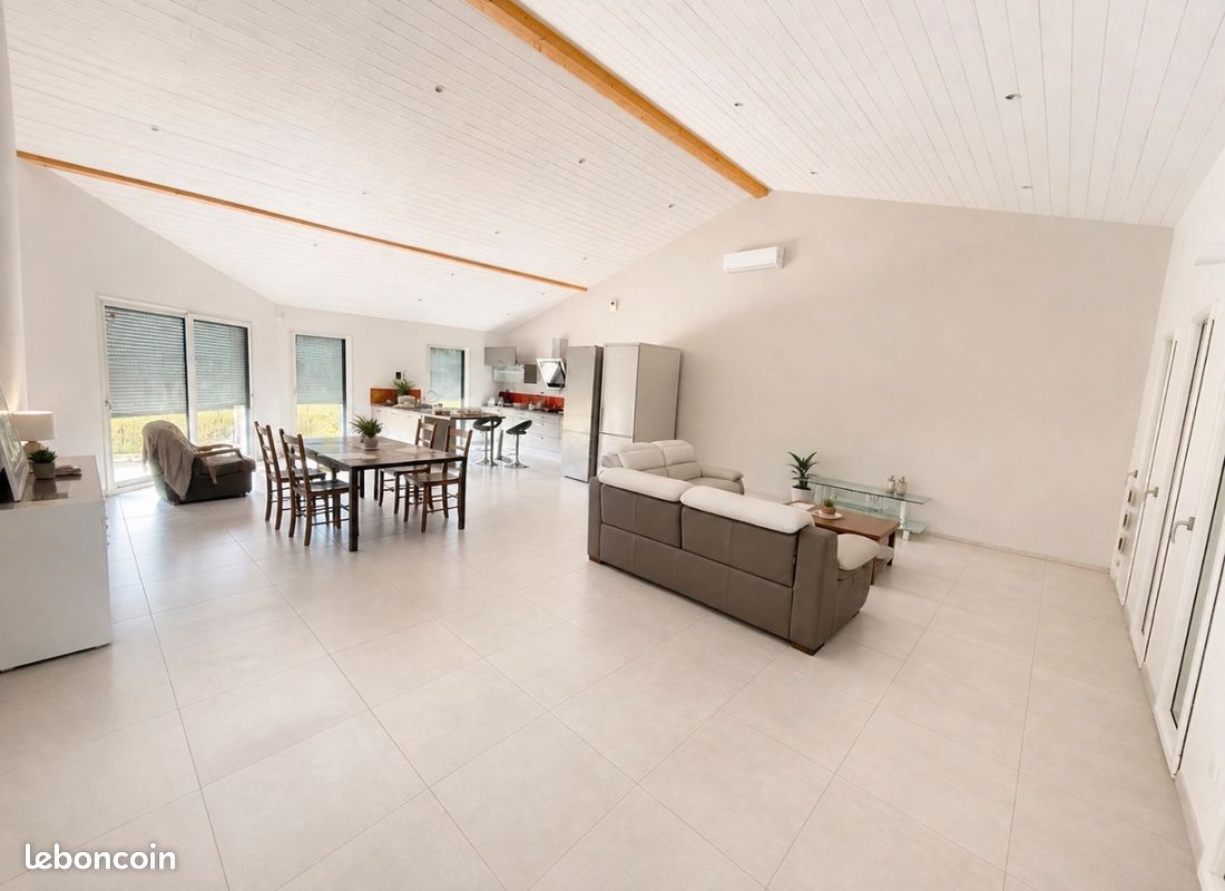 Maison 4 pièces 140 m² · à Vallans · 139,5 m² · 230 000 €
