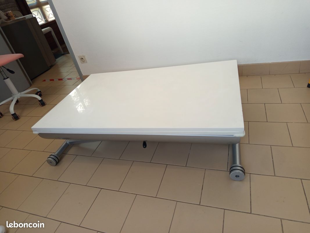 Table relevable (image 4)