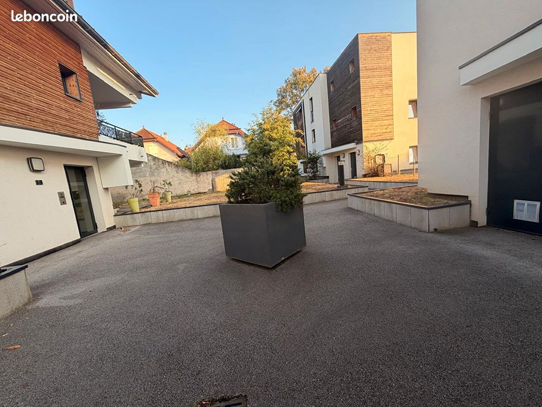Appartement 3 pièces 60 m² · à Gaillard · 60 m² · 1 650 €