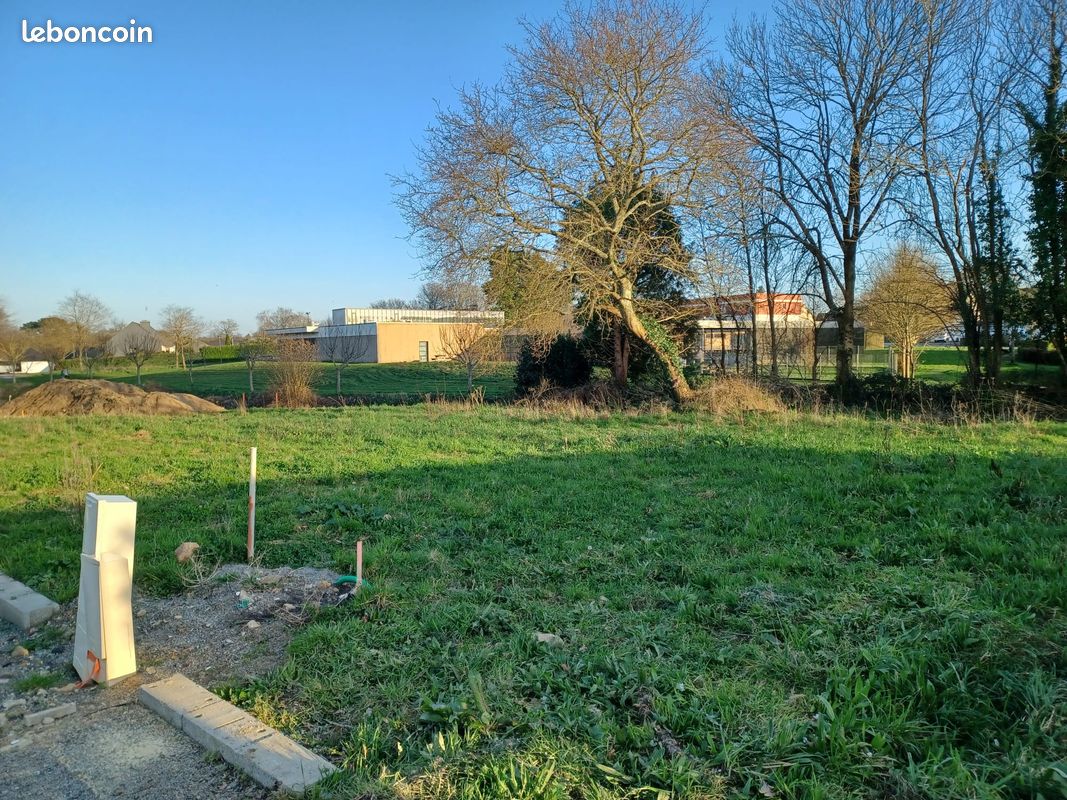 Terrain Plomelin centre · 85 000 €