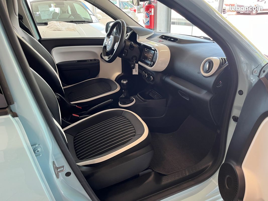 RENAULT TWINGO 1.0 SCe 75 ch INTENS avec 22055 KMS Apple CarPlay (image 7)