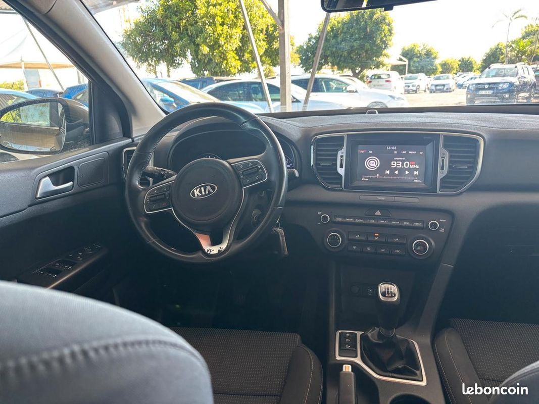 Kia Sportage 1.7 DIESEL 116 CH SPORT AUTO 2018 (image 4)
